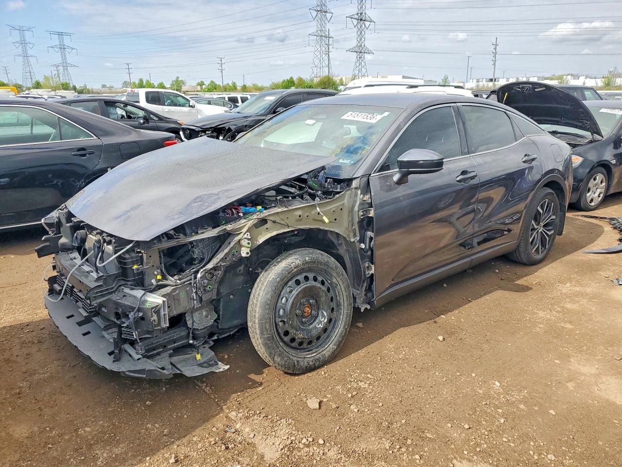Salvage Toyota Crown Xle Image