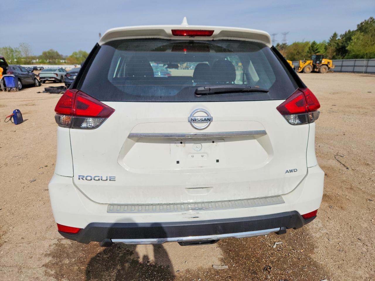 Nissan Rogue S