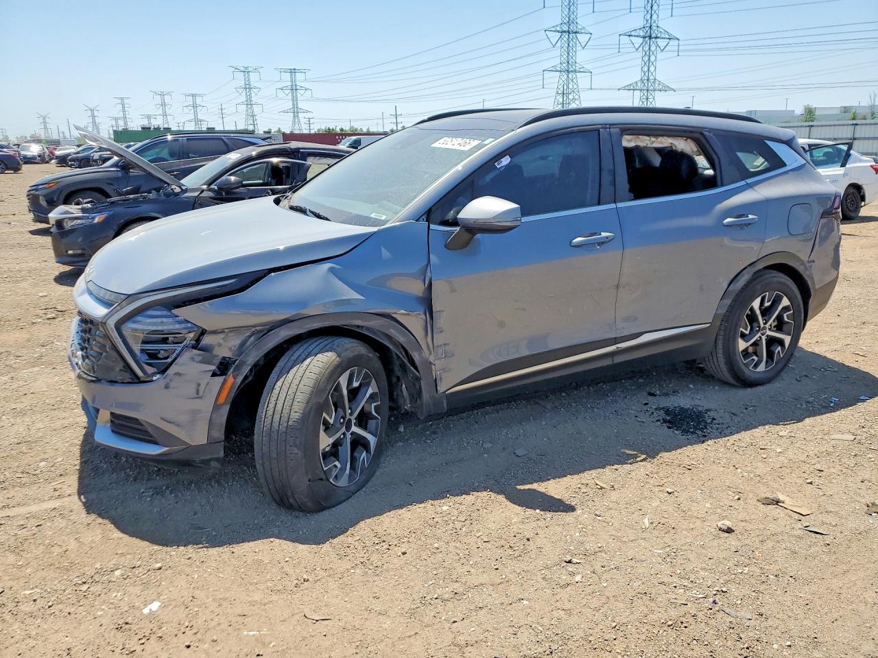 Salvage Kia Sportage Image