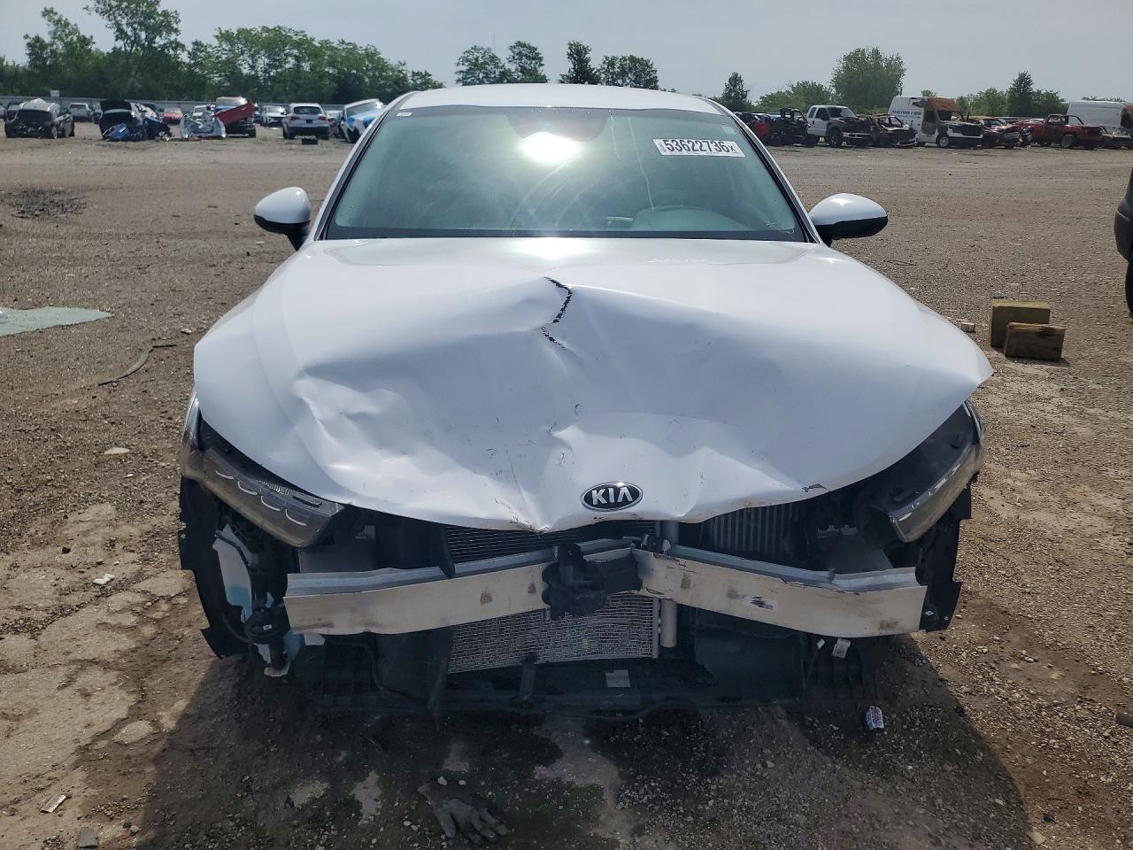 Kia K5 Lxs