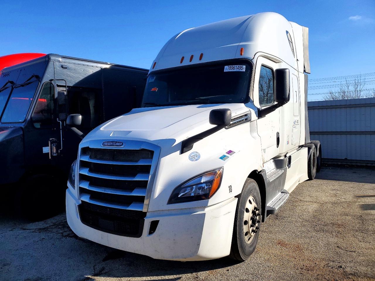 Freigliner Cascadia 126