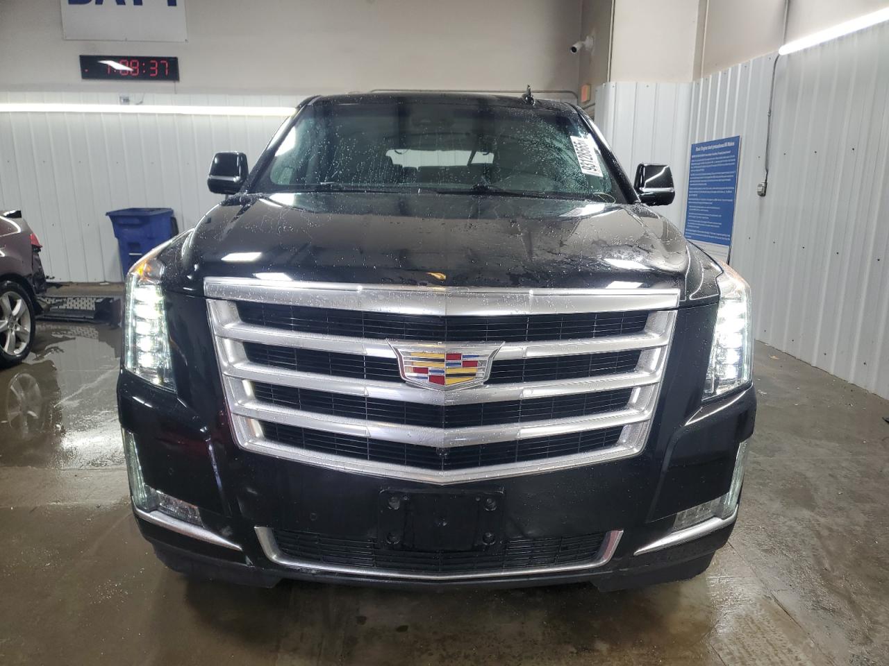 Cadillac Escalade Esv Luxury