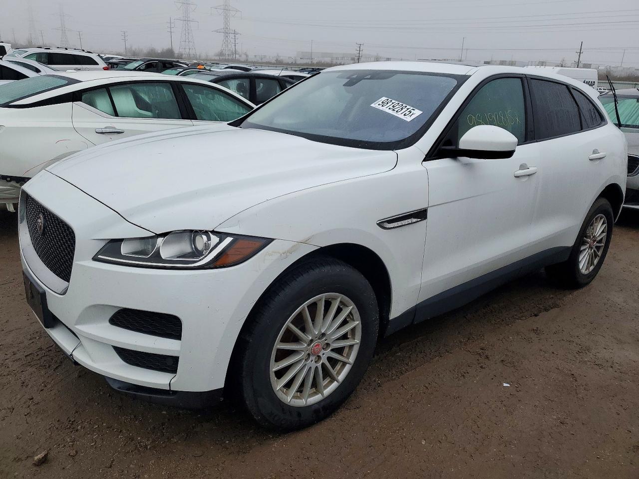 Salvage Jaguar F-PACE Image