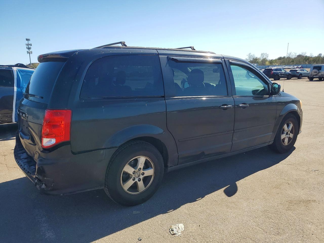 Dodge Caravan Sxt