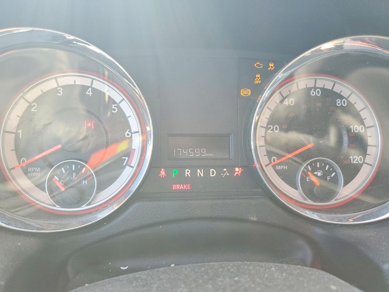 Dodge Caravan Sxt