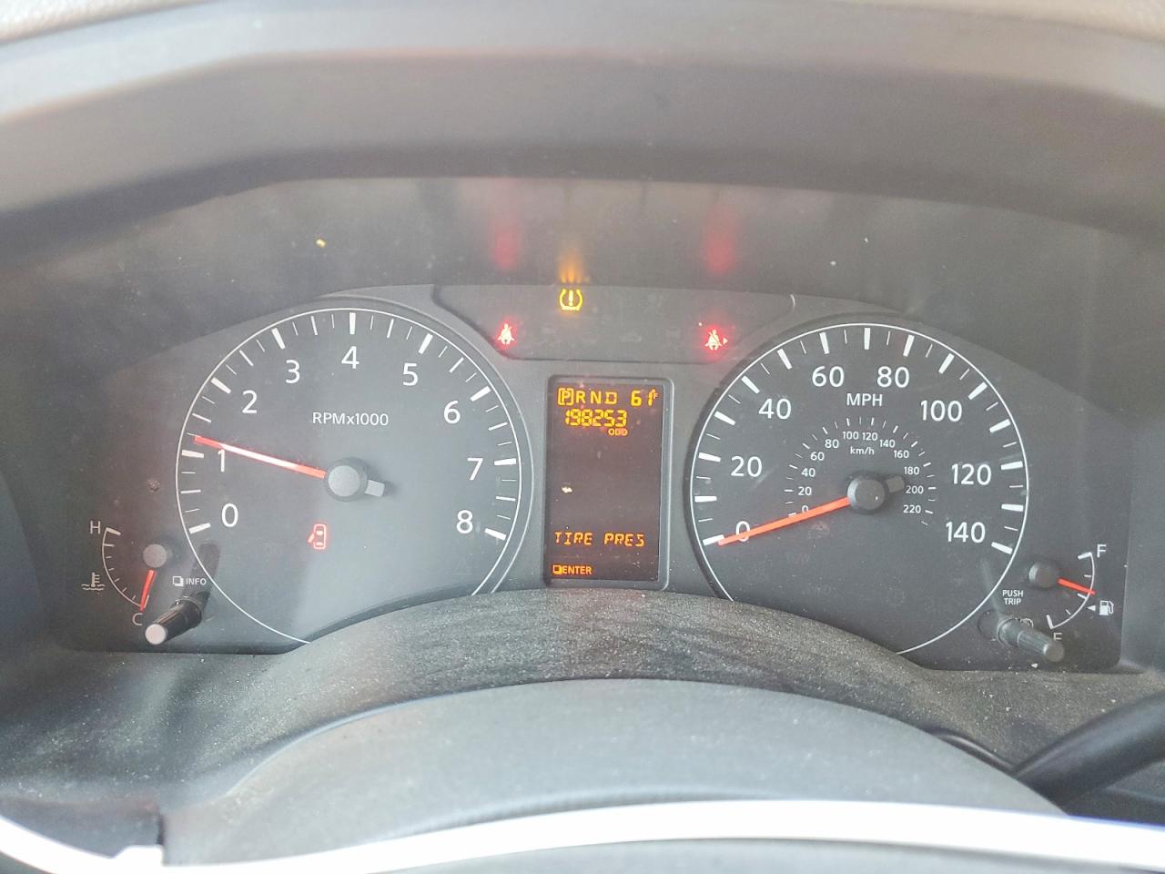 Nissan Nv 2500 Hd Sl