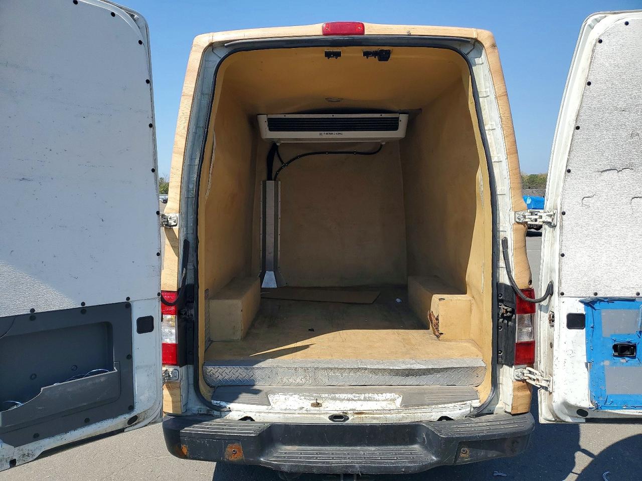 Nissan Nv 2500 Hd Sl