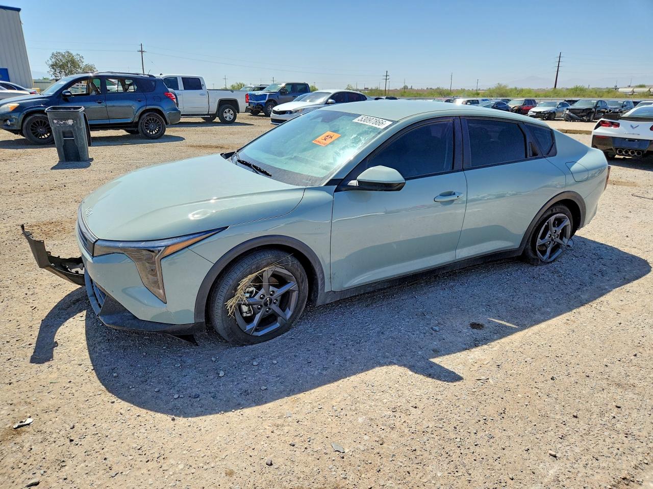 Salvage Kia K4 Image