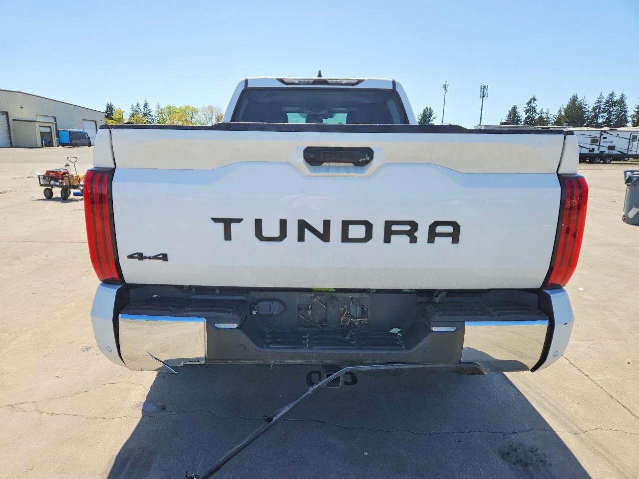 Toyota Tundra Crewmax Sr5