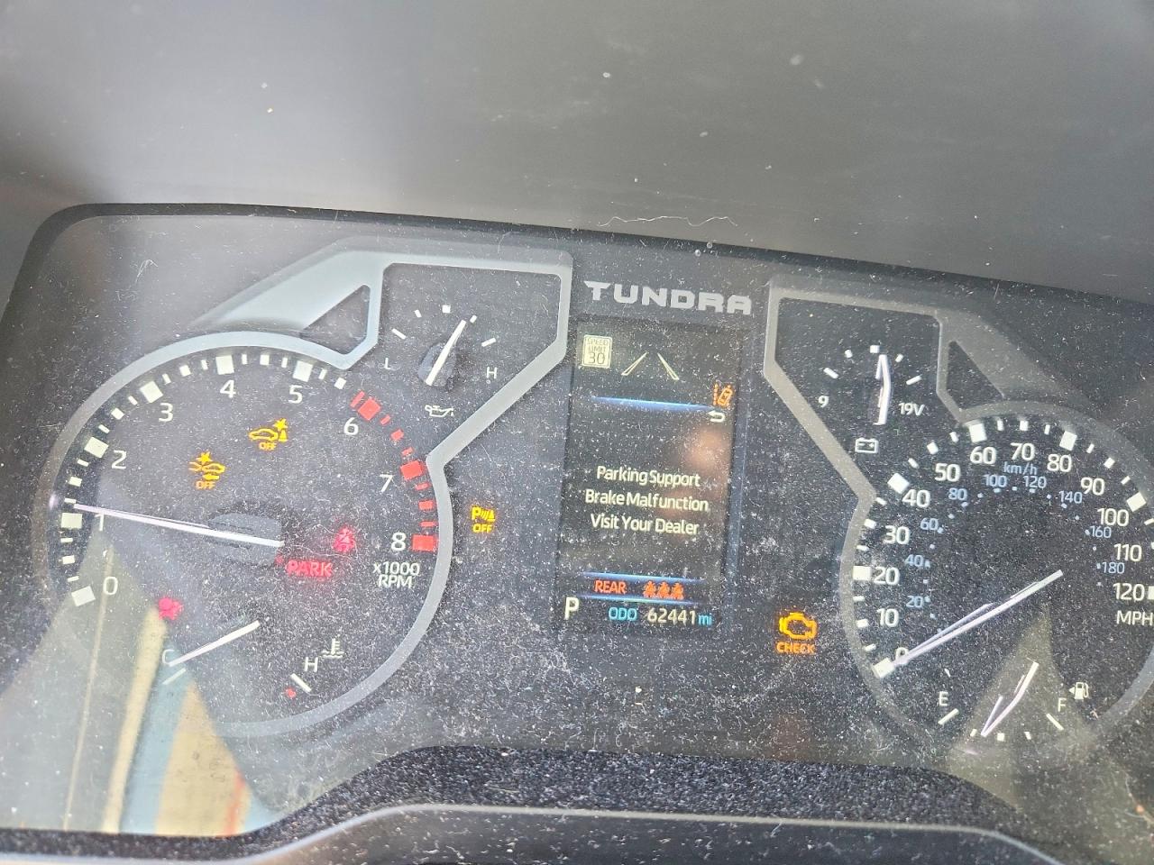 Toyota Tundra Crewmax Sr5