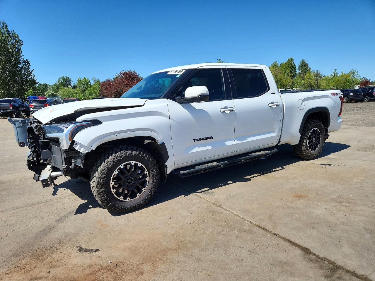 Salvage Toyota Tundra Image