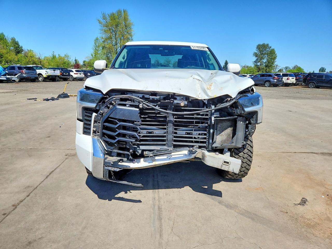 Toyota Tundra Crewmax Sr5