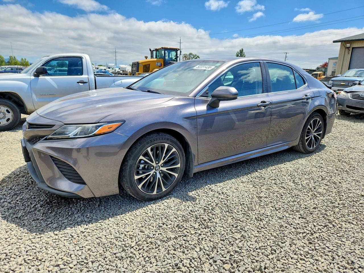 Salvage Toyota Camry Image