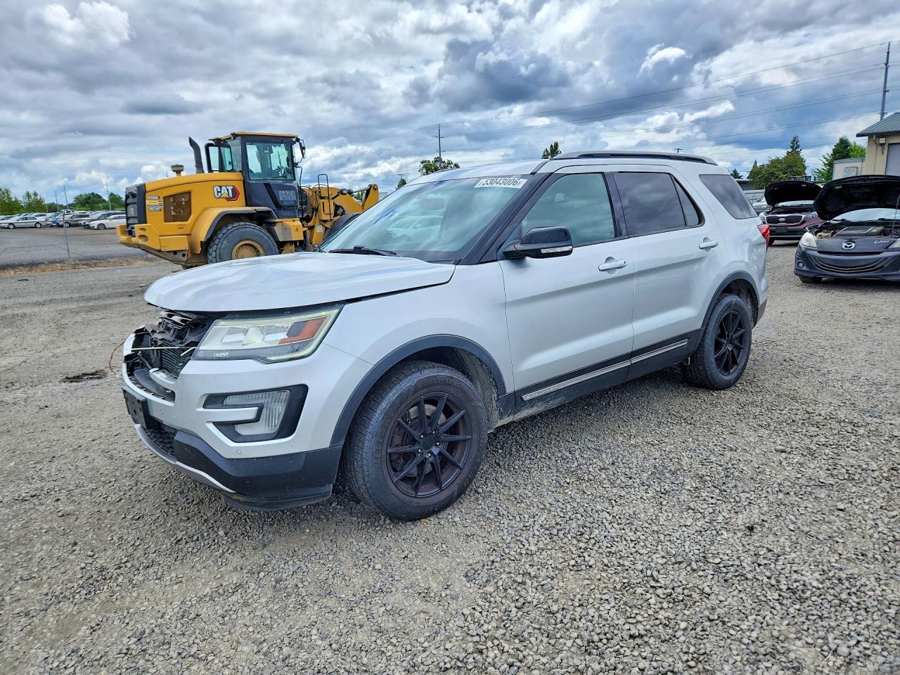 Salvage Ford Explorer Image