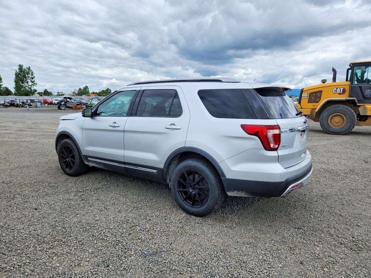 Ford Explorer Xlt