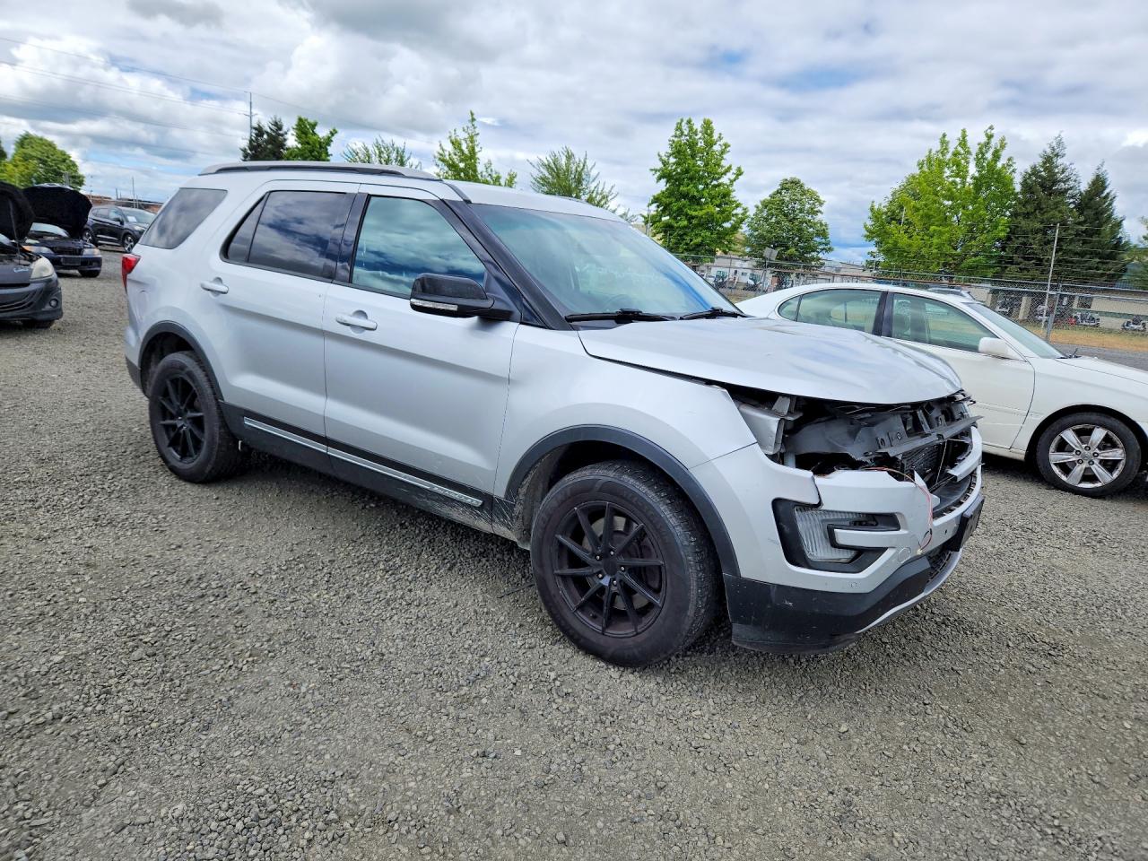 Ford Explorer Xlt
