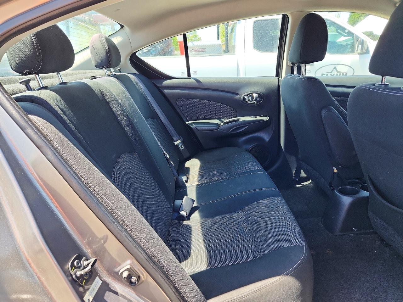 Nissan Versa 1.6 Sv
