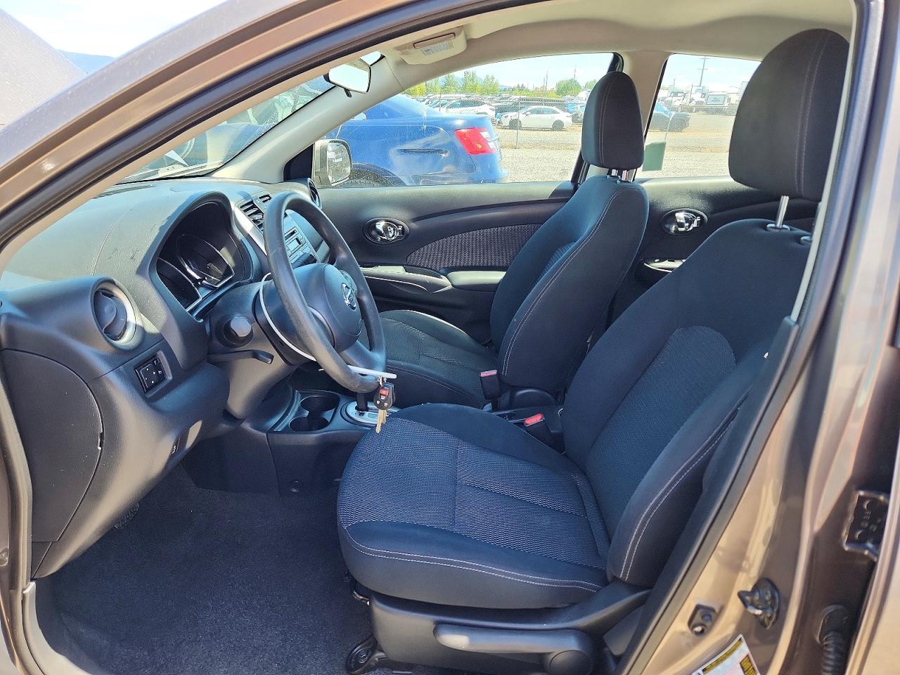 Nissan Versa 1.6 Sv