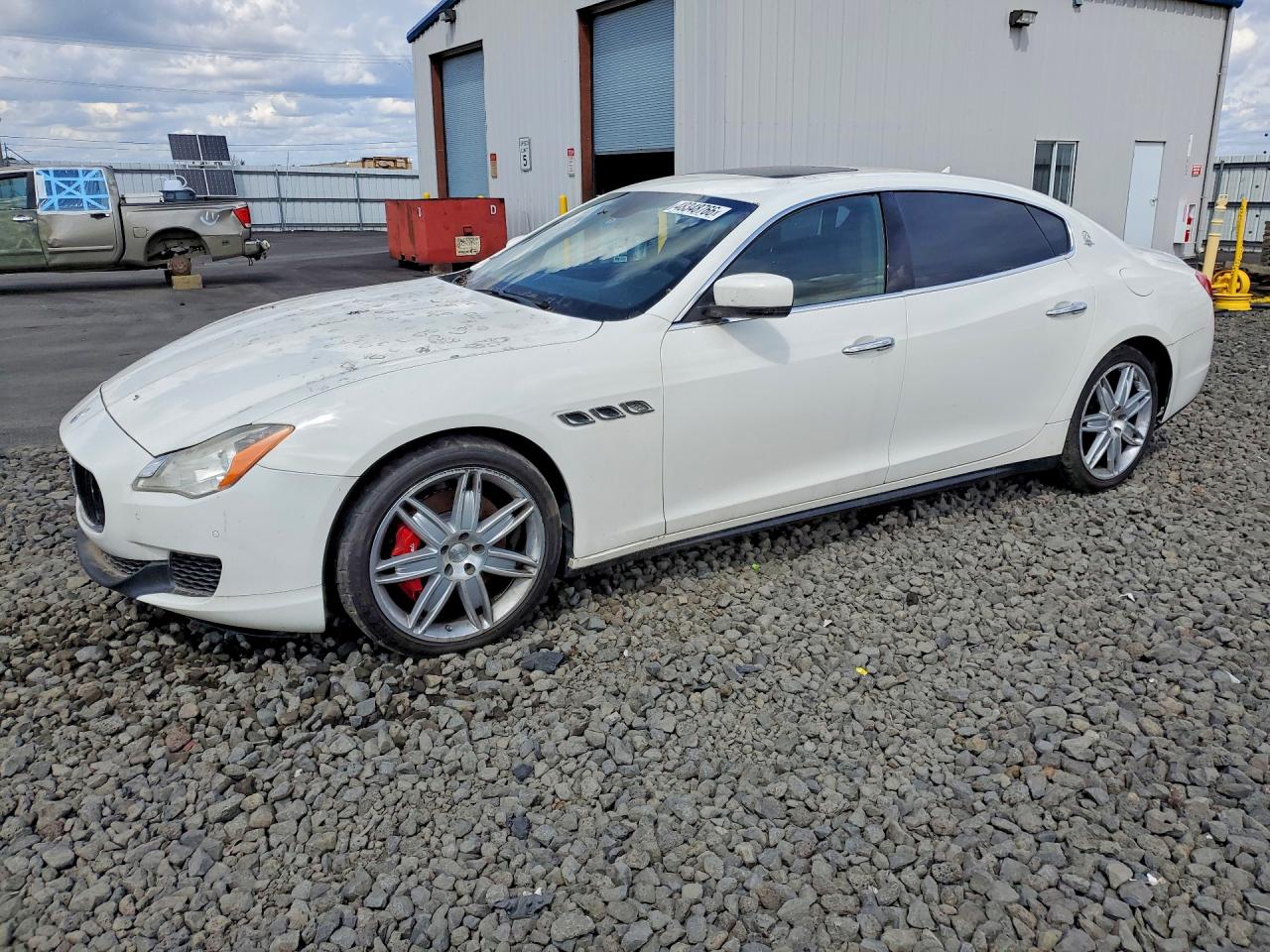 Salvage Maserati Quattropor Image
