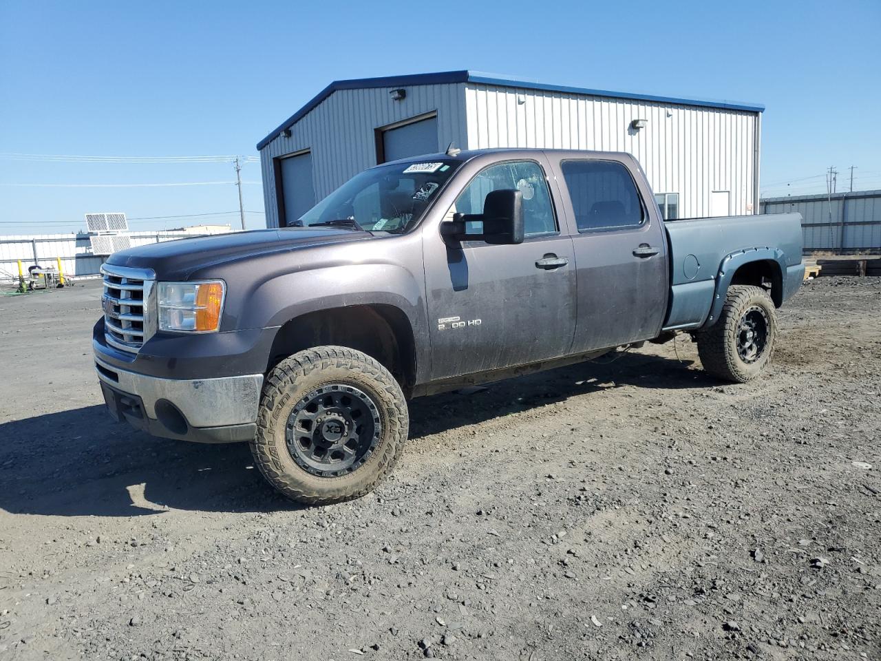 Salvage GMC Sierra Image