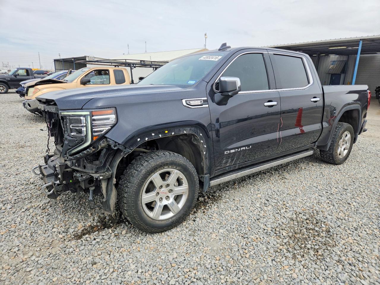 Salvage GMC Sierra Image