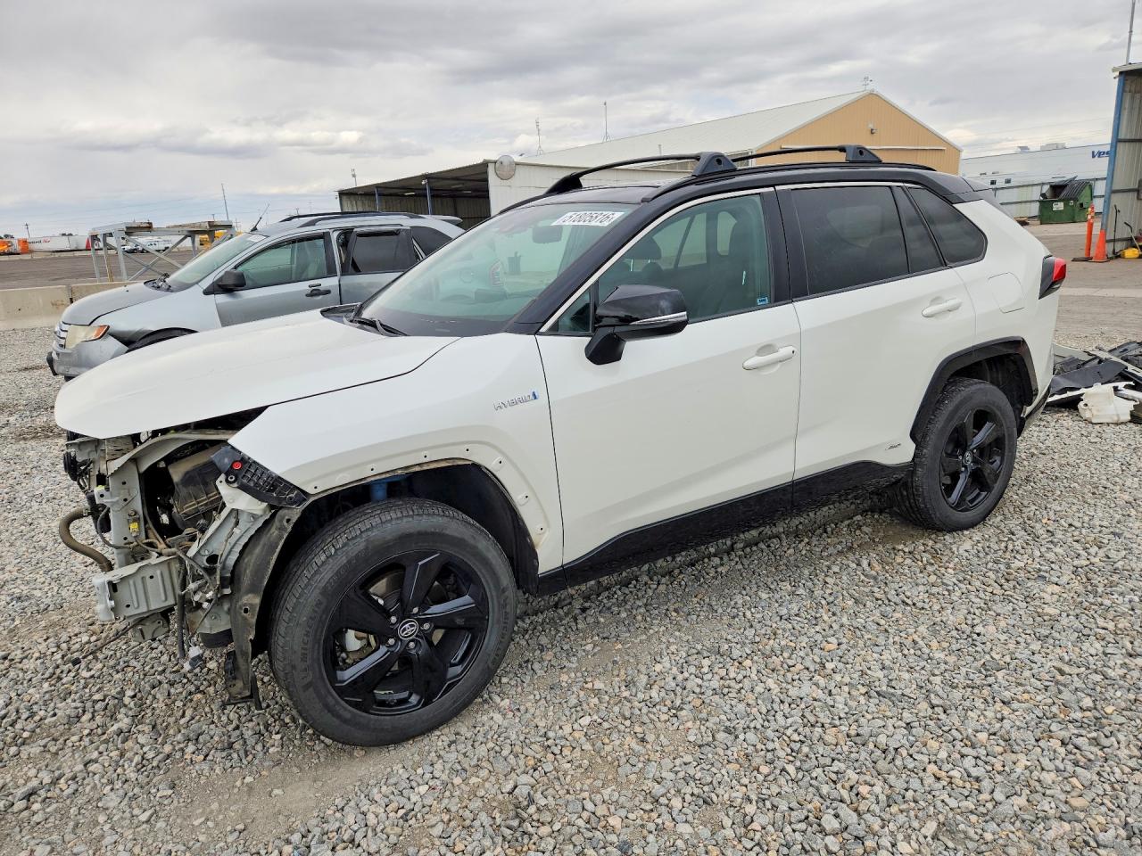 Salvage Toyota RAV4 Image