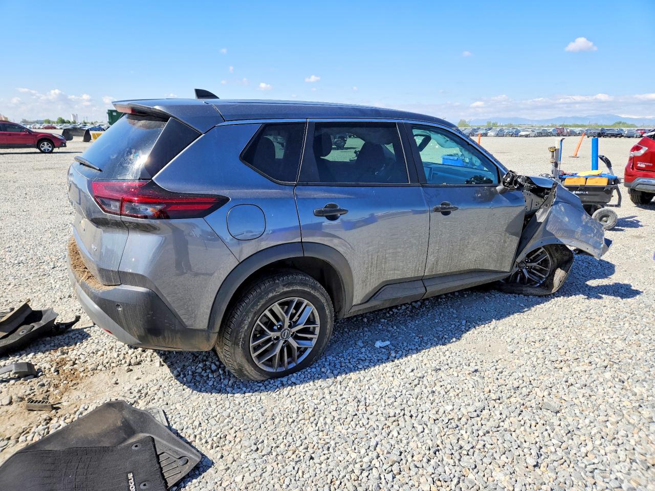 Nissan Rogue S