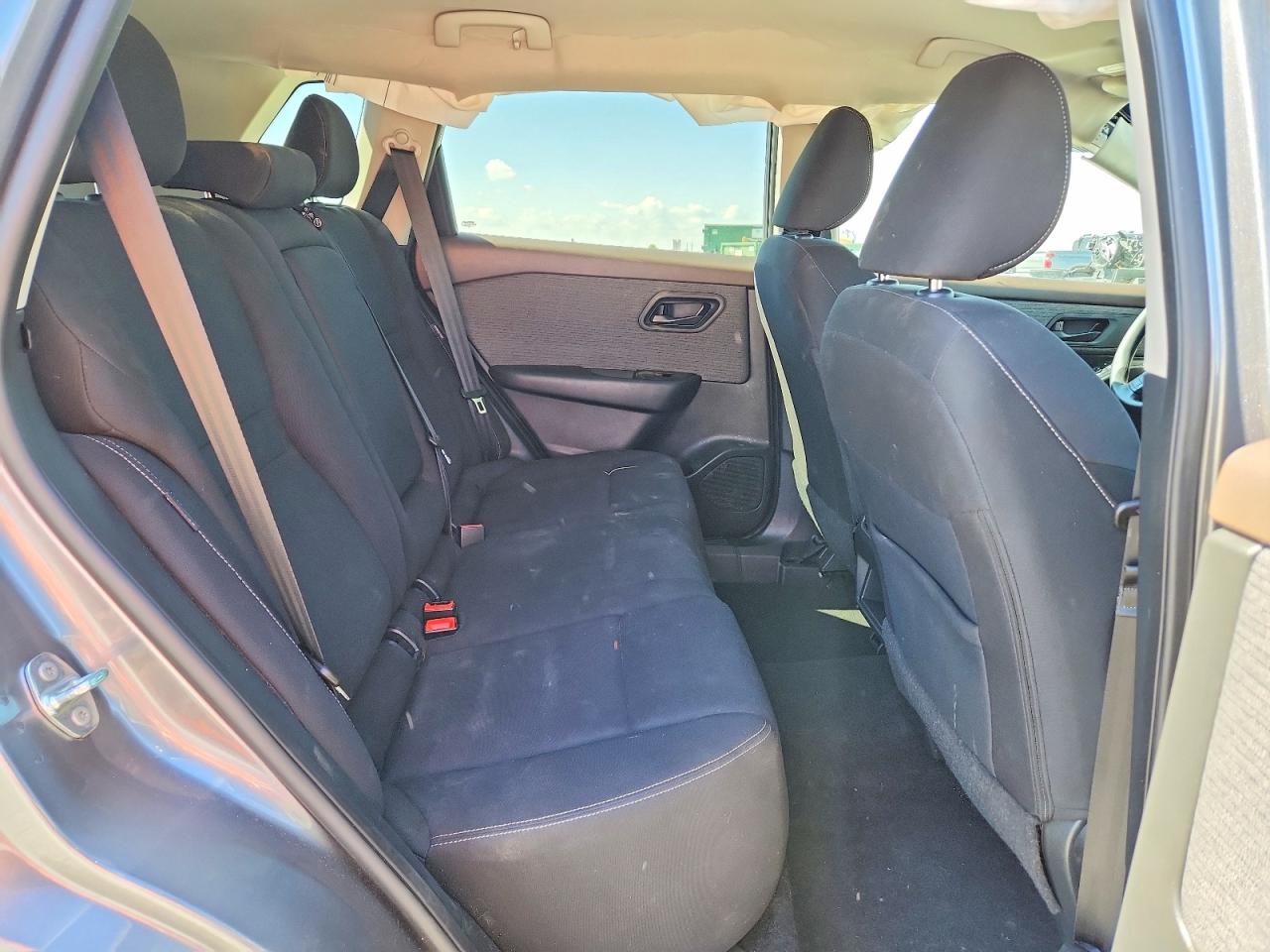 Nissan Rogue S