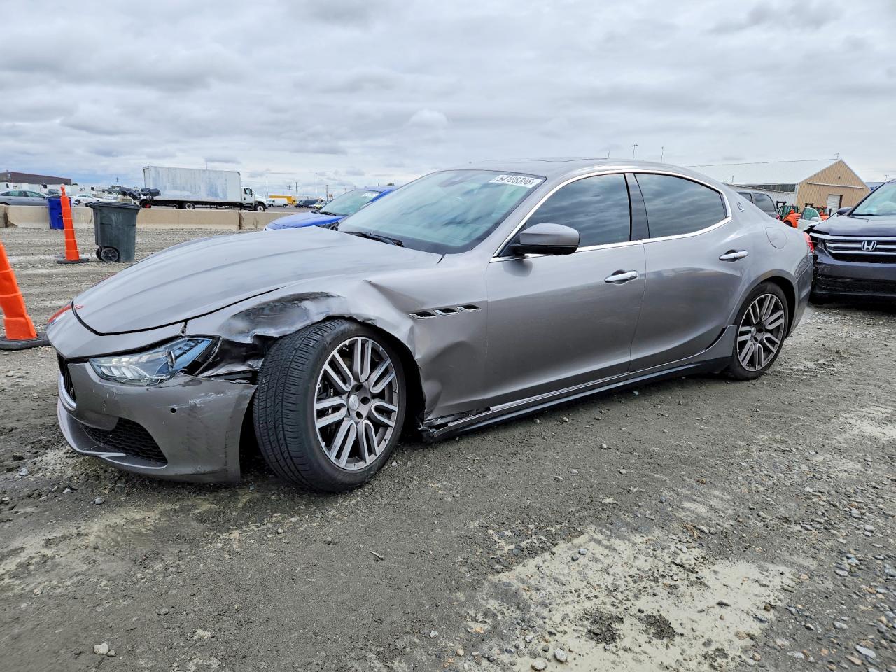 Salvage Maserati Ghibli Image