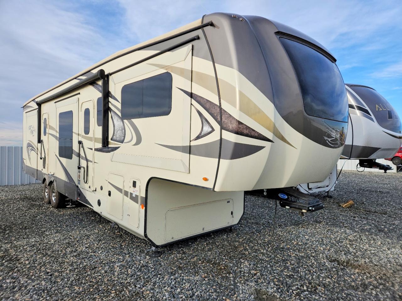Salvage Jayco North Poin Image