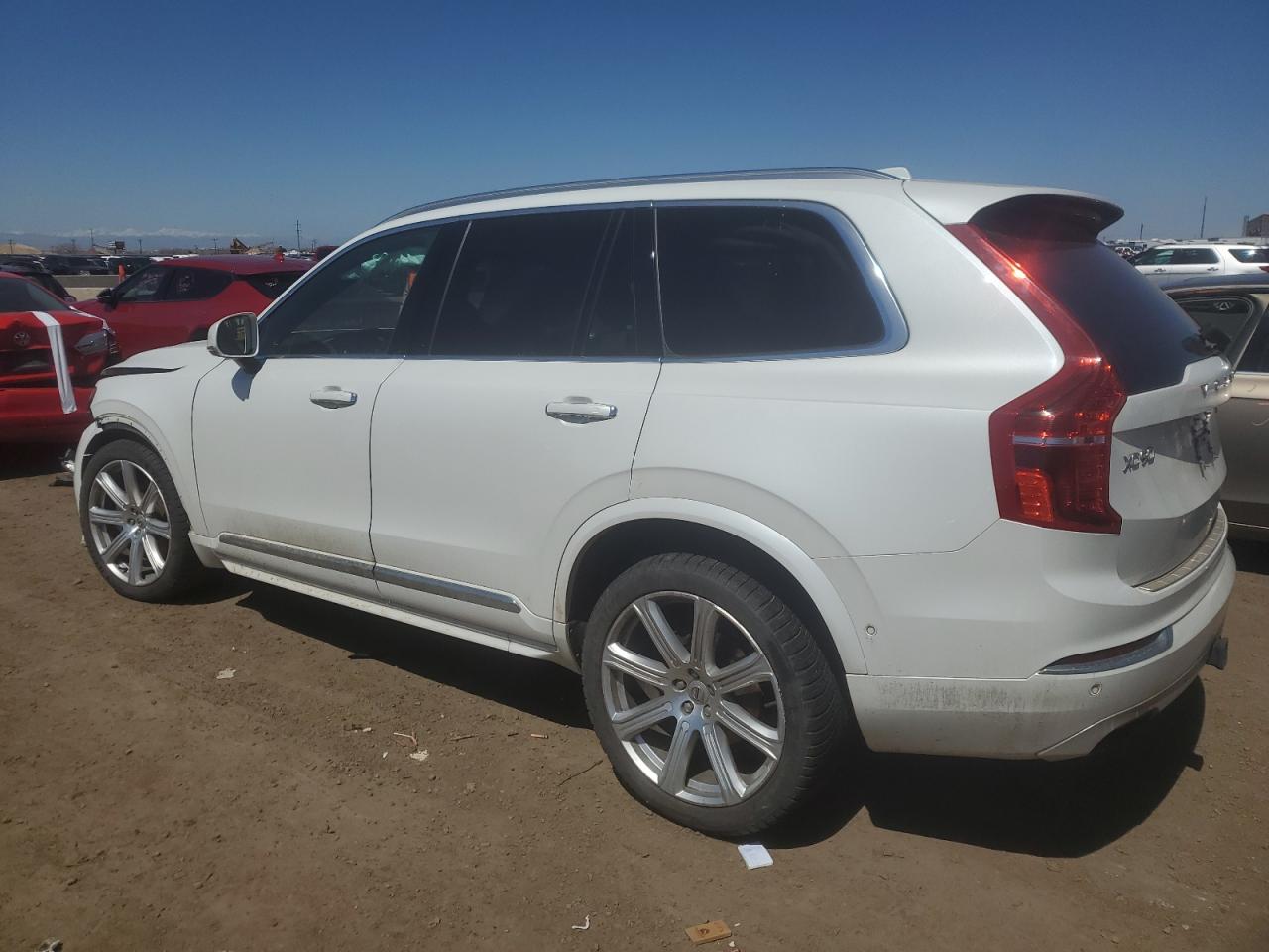 Volvo XC90 T6