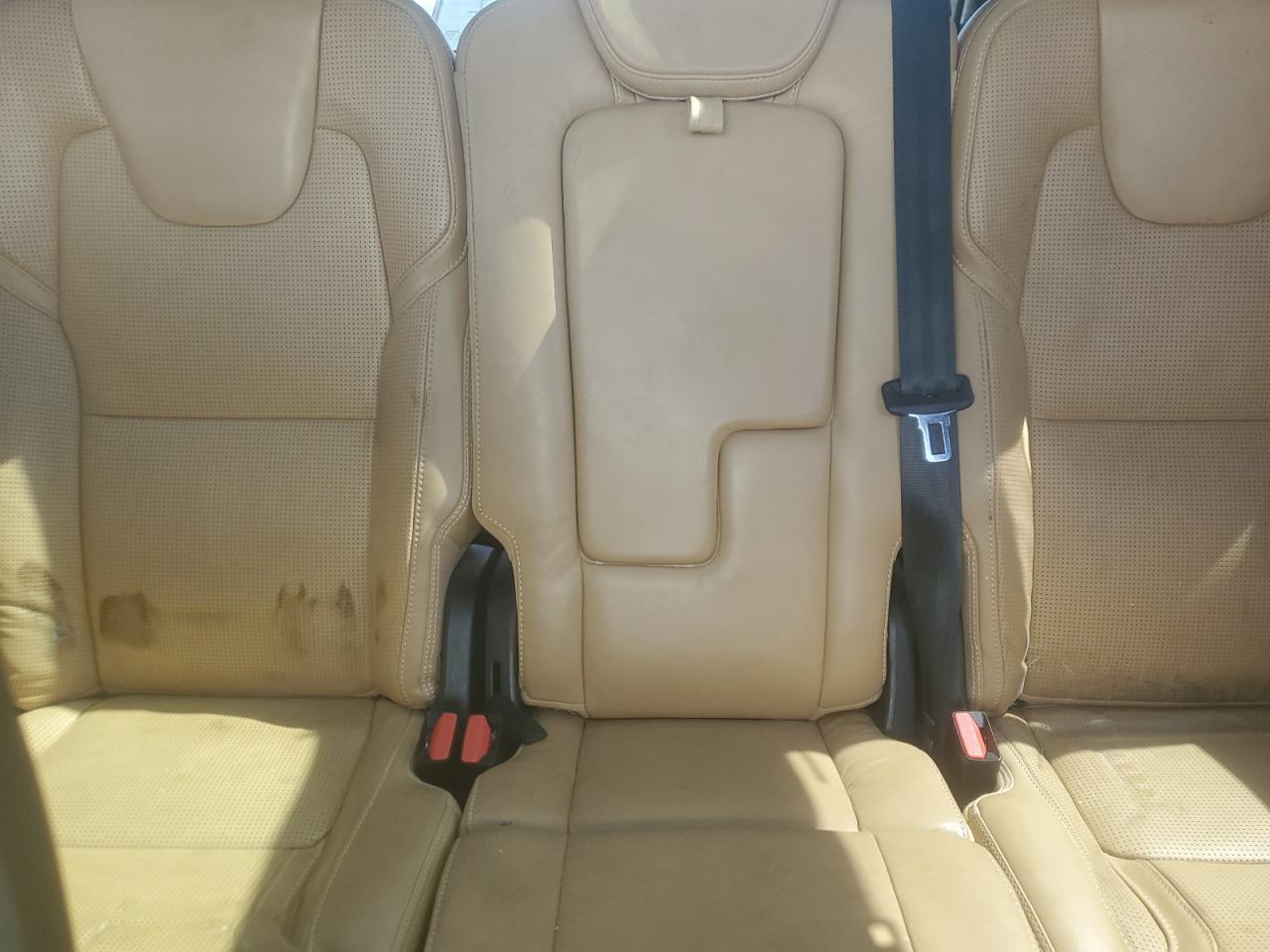 Volvo XC90 T6