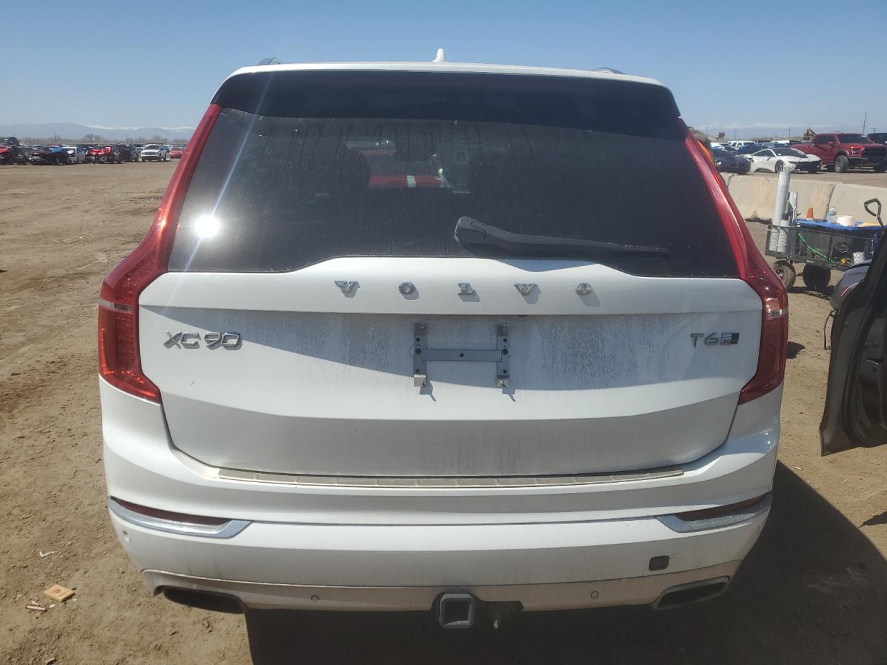 Volvo XC90 T6