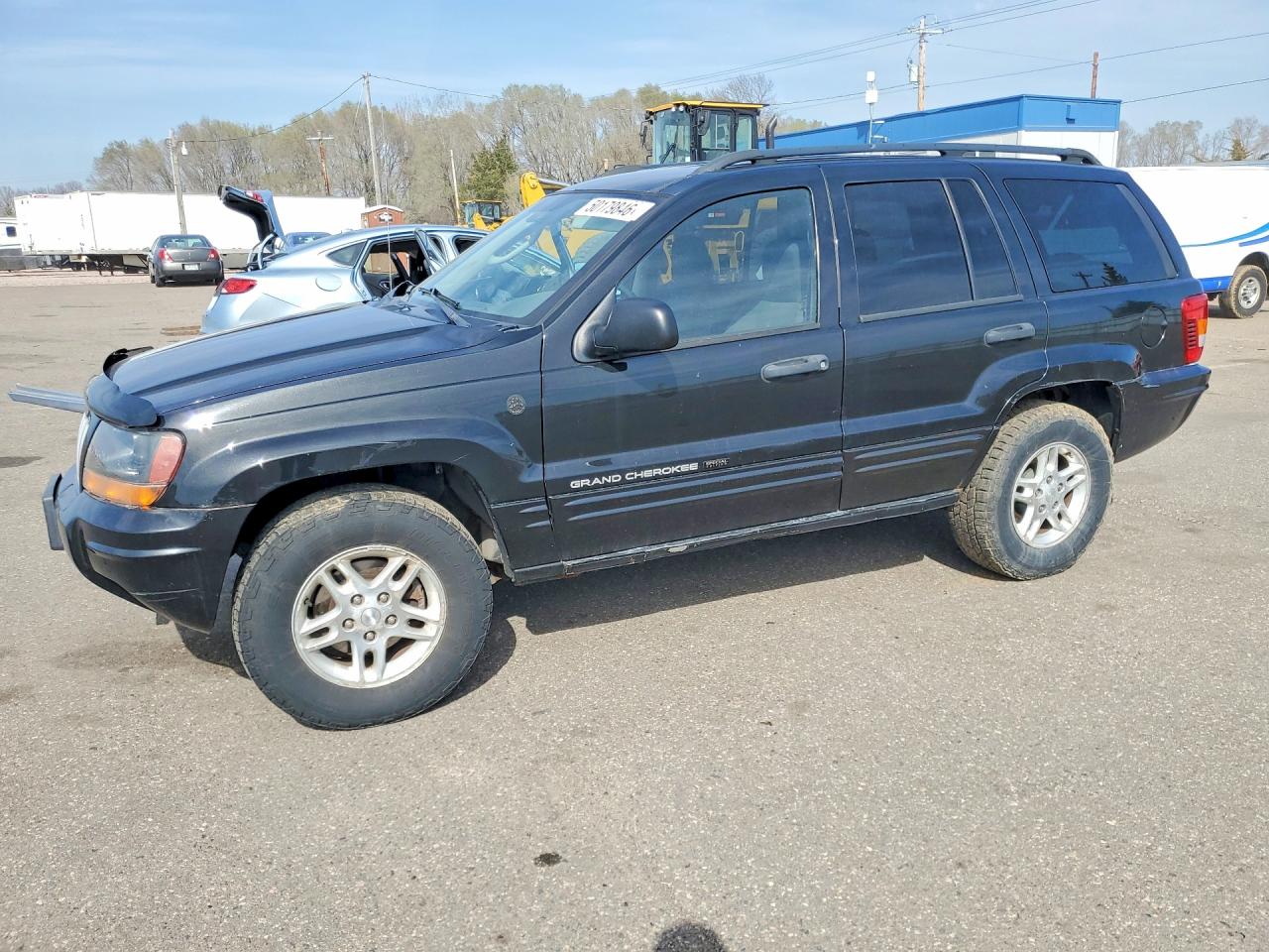 Salvage Jeep Cherokee Image
