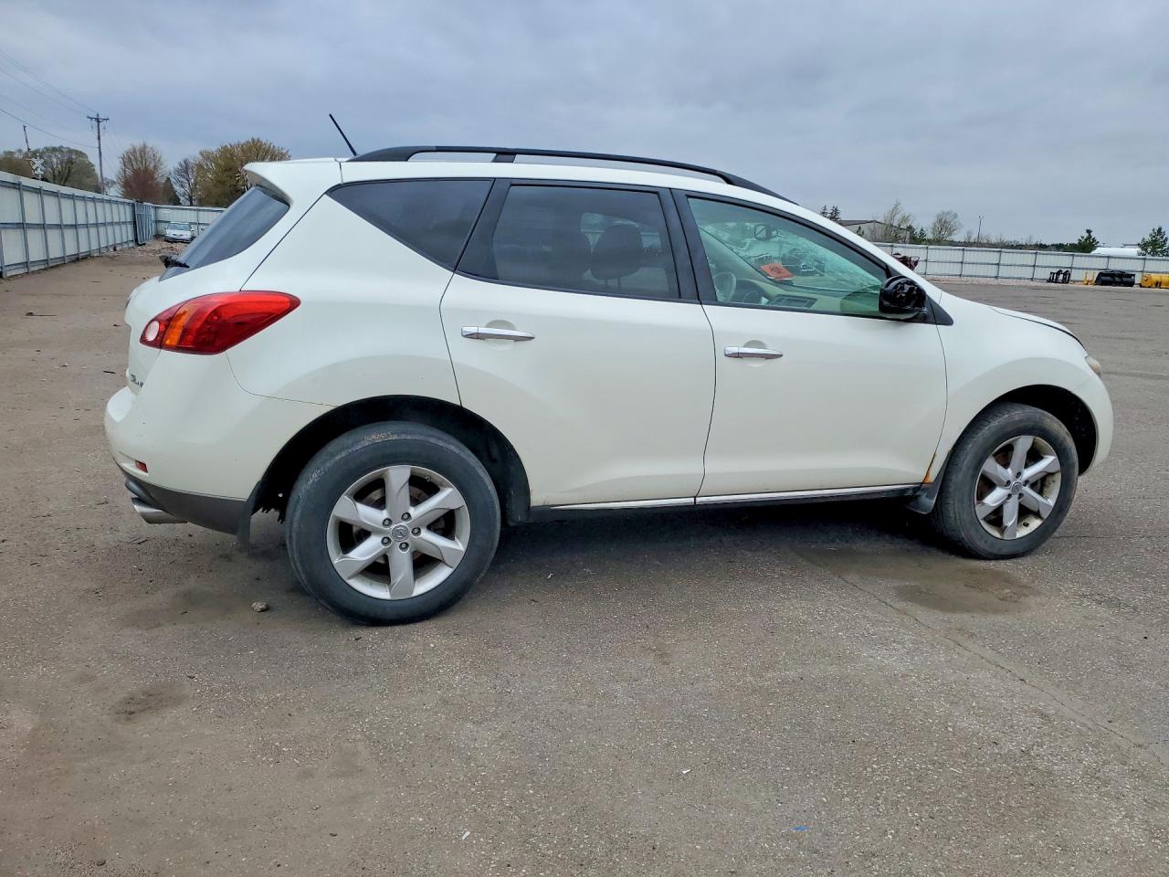 Nissan Murano S