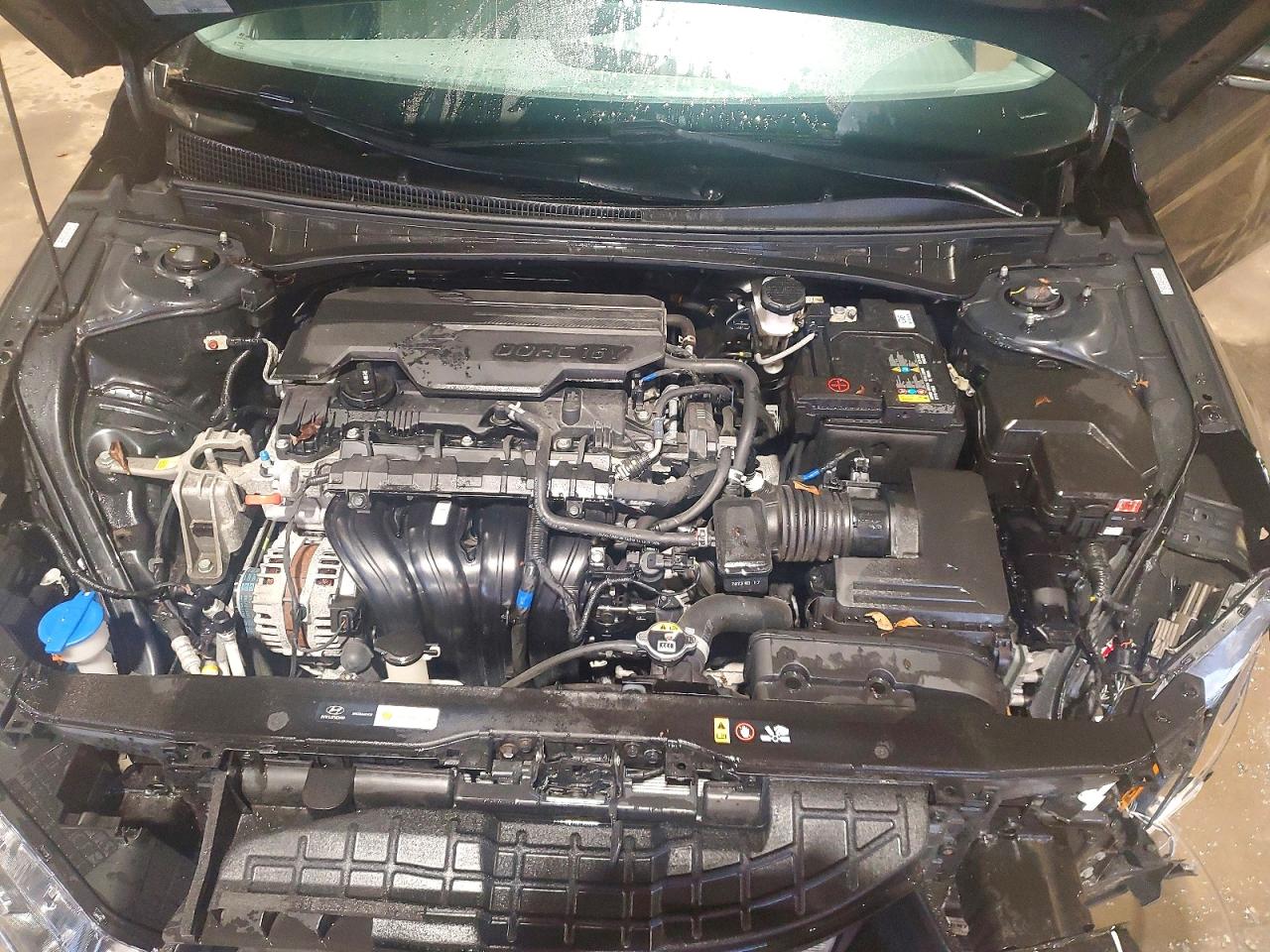 Hyundai ELANTRA Sel