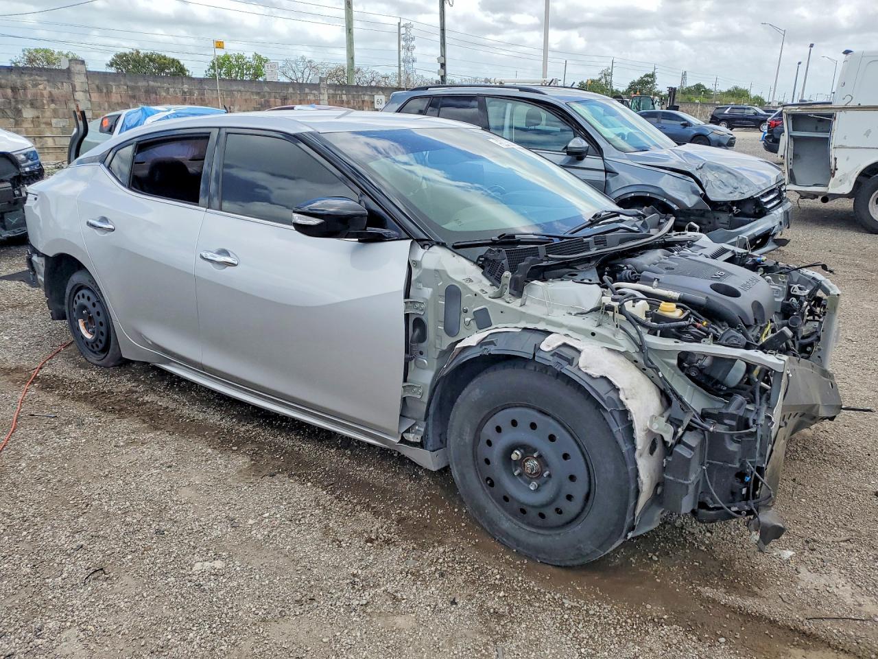 Nissan Maxima Sv