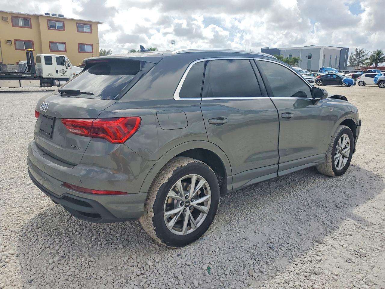Audi Q3 Premium S Line 45