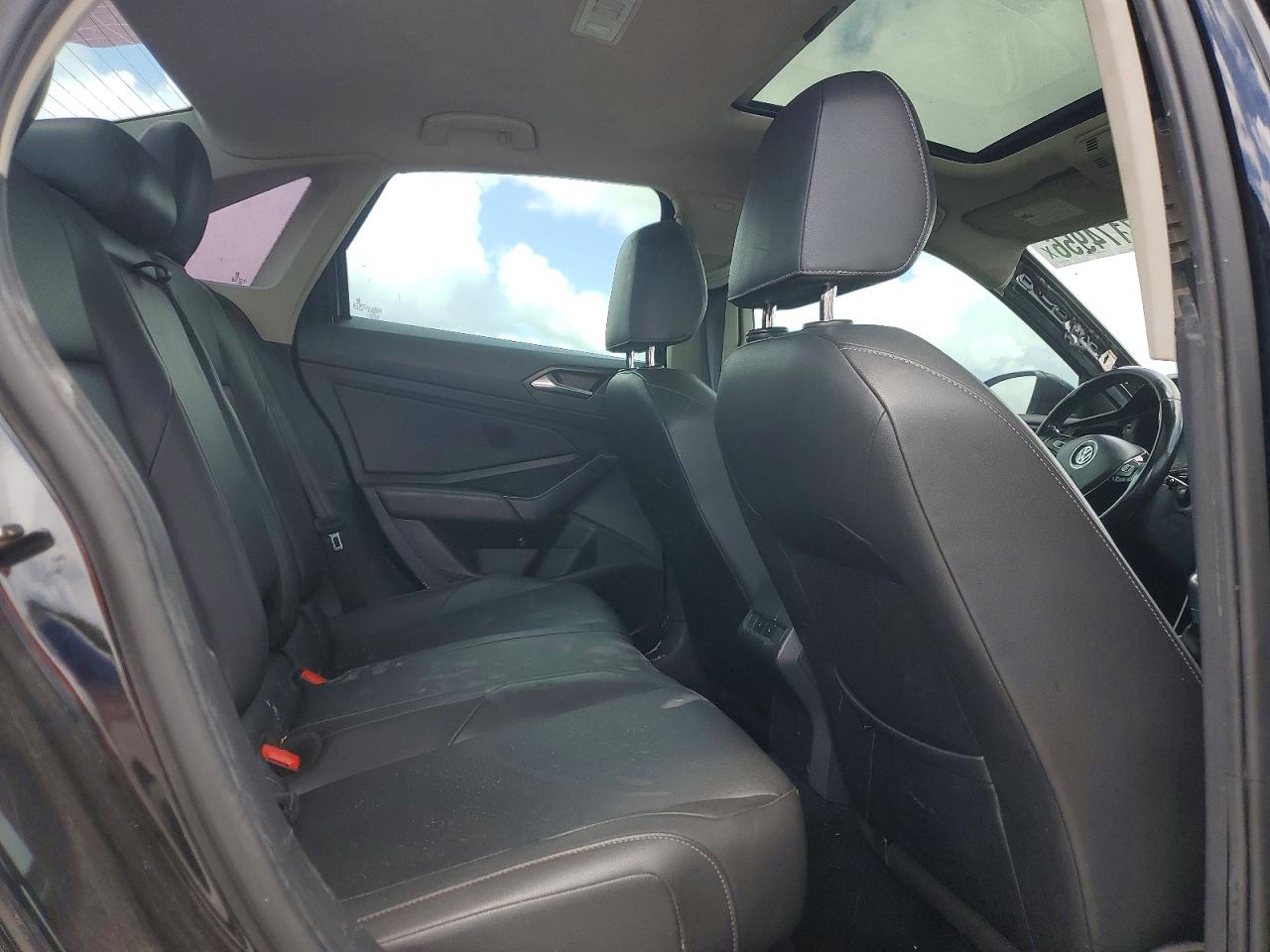 Volkswagen Jetta S