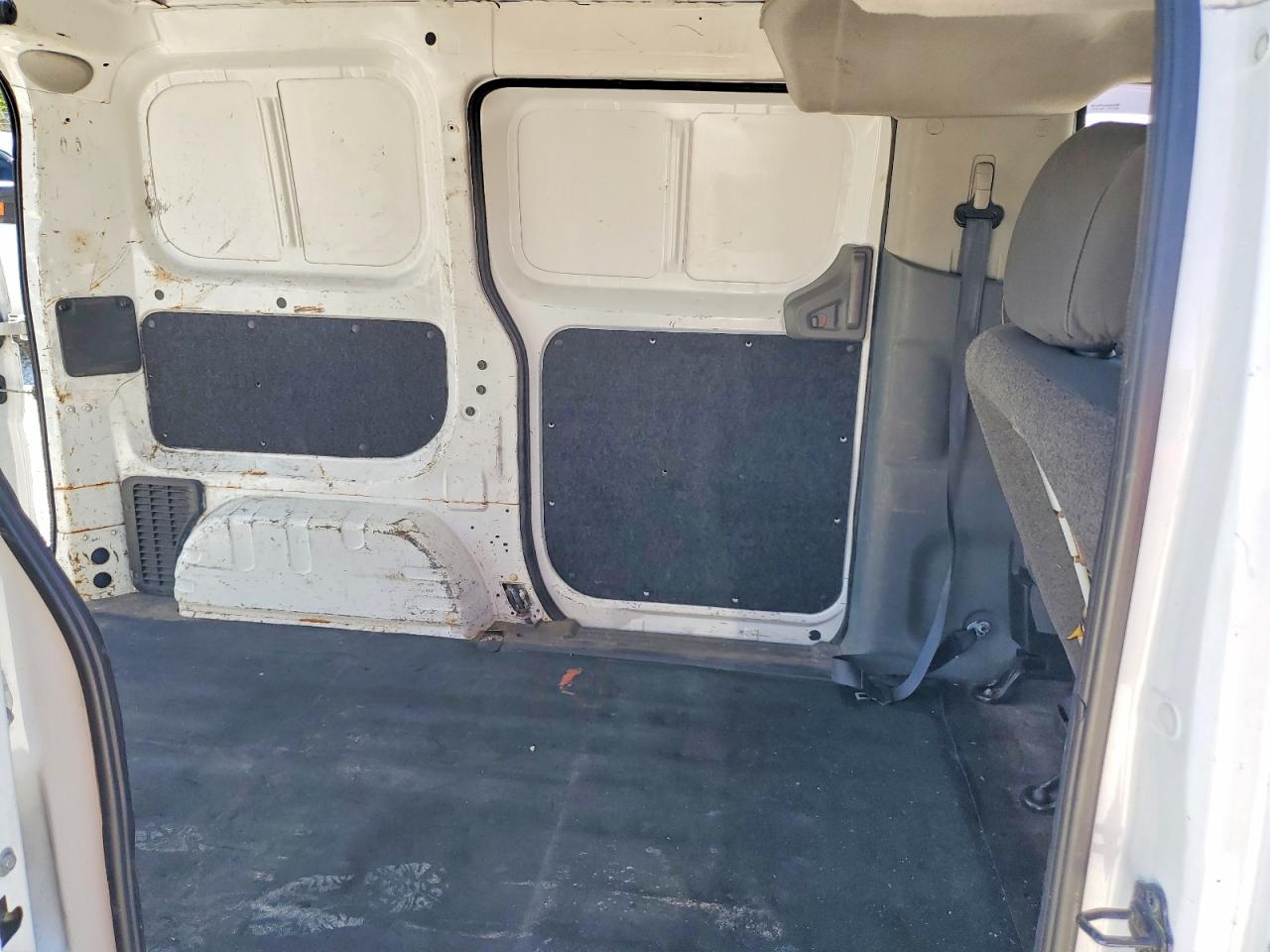 Nissan Nv S