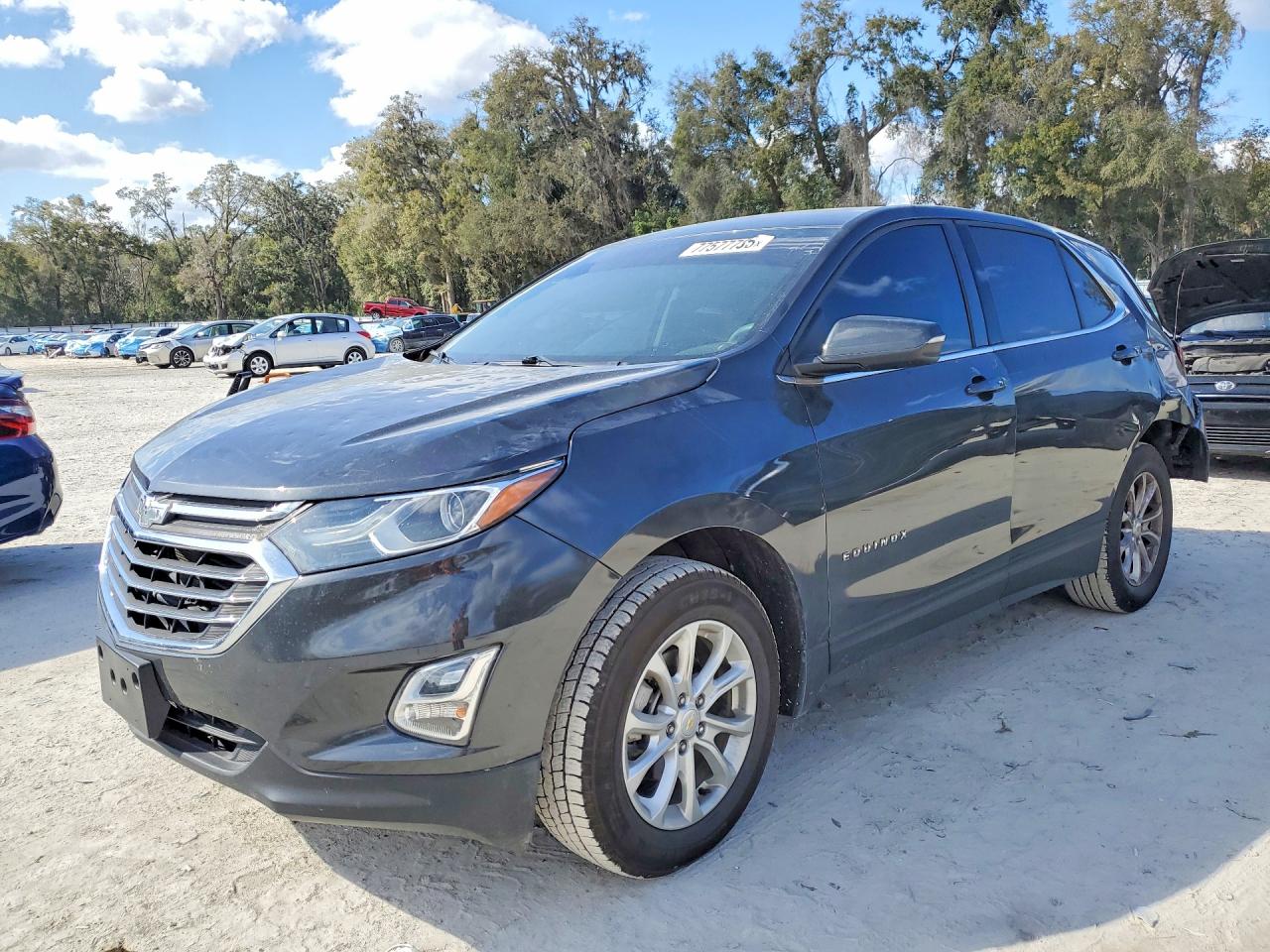 Salvage Chevrolet Equinox Image