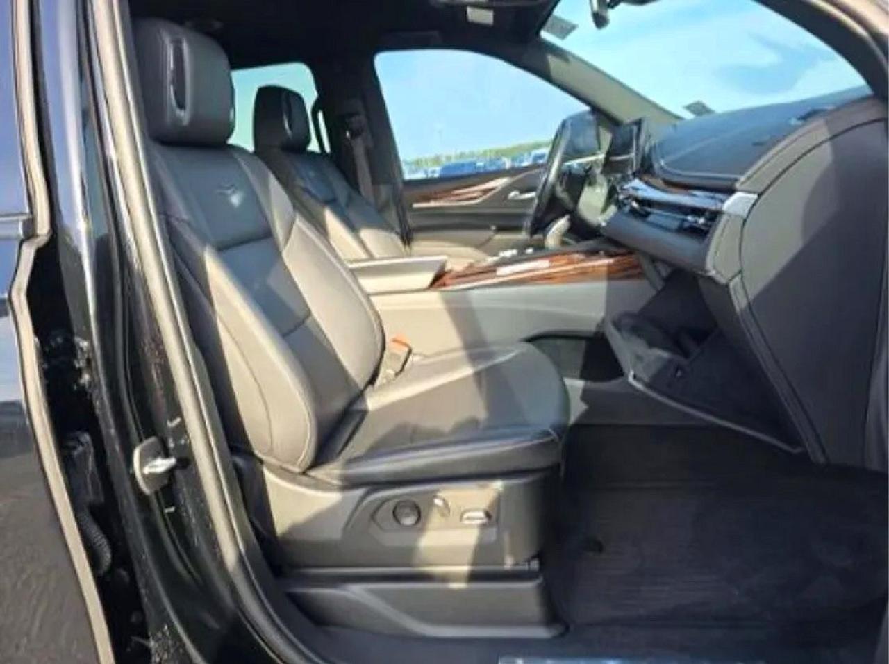 Cadillac Escalade Esv Luxury