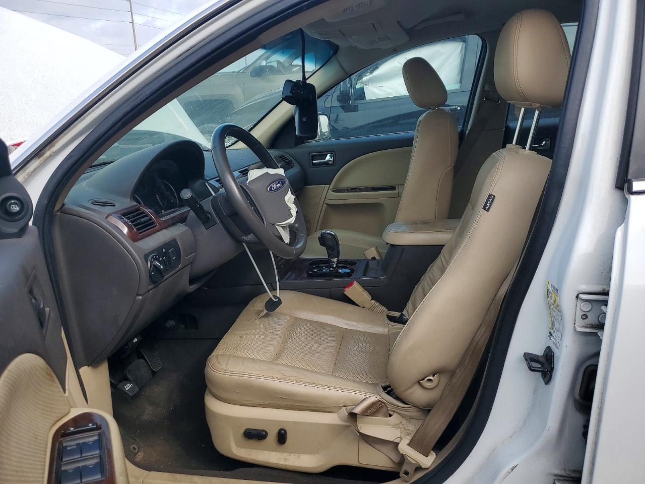Ford Taurus Sel