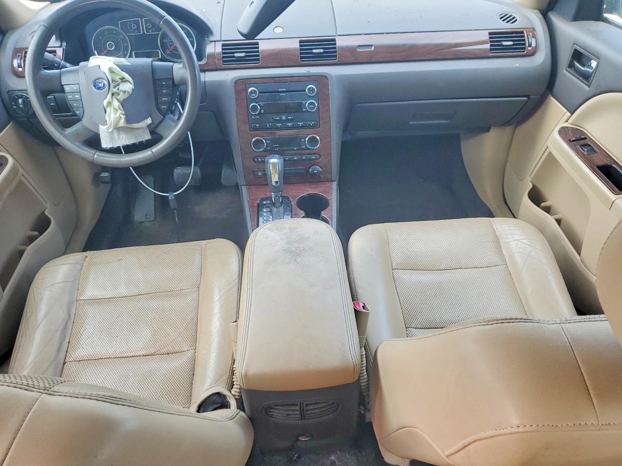 Ford Taurus Sel