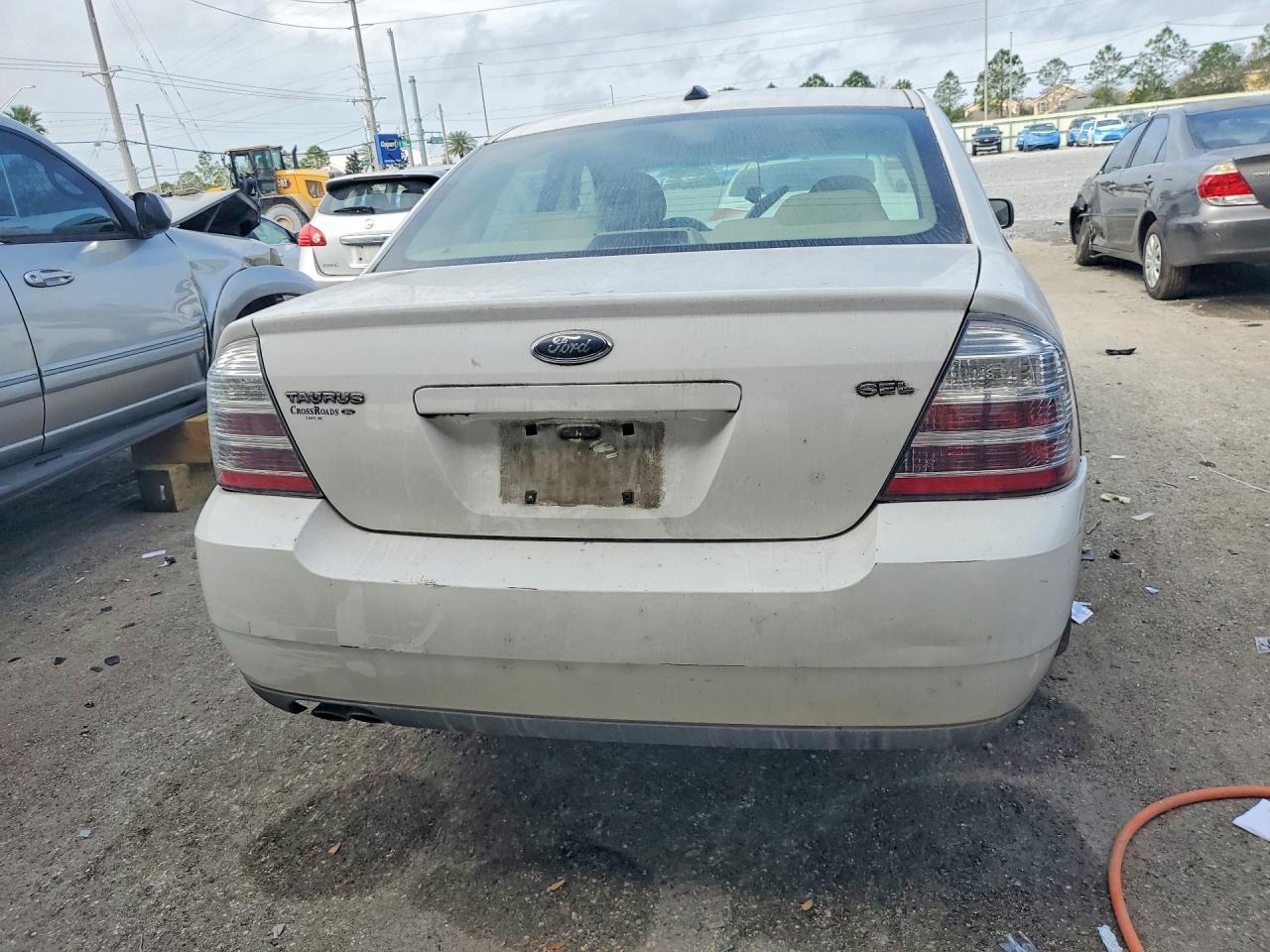Ford Taurus Sel