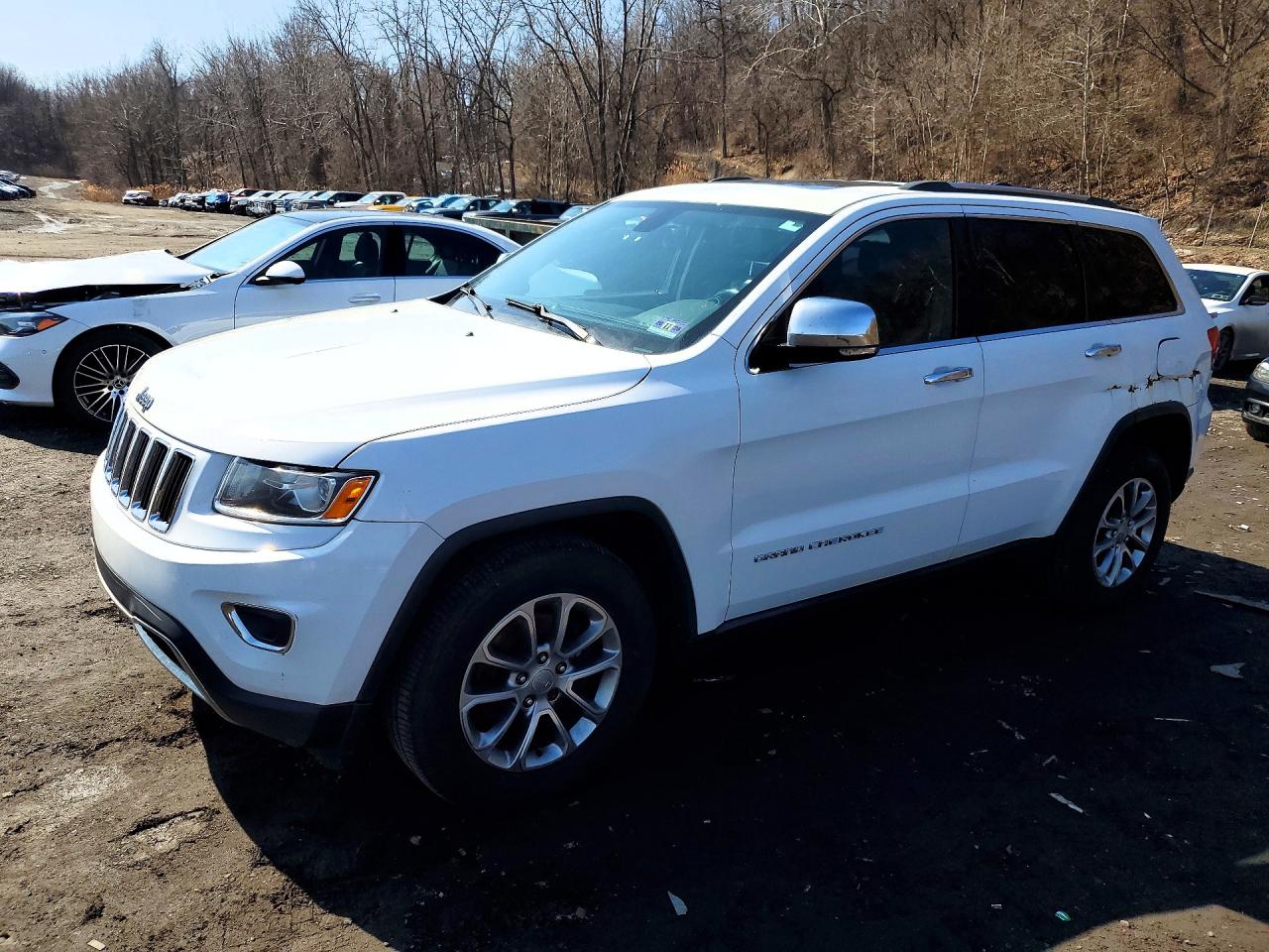 Salvage Jeep Cherokee Image