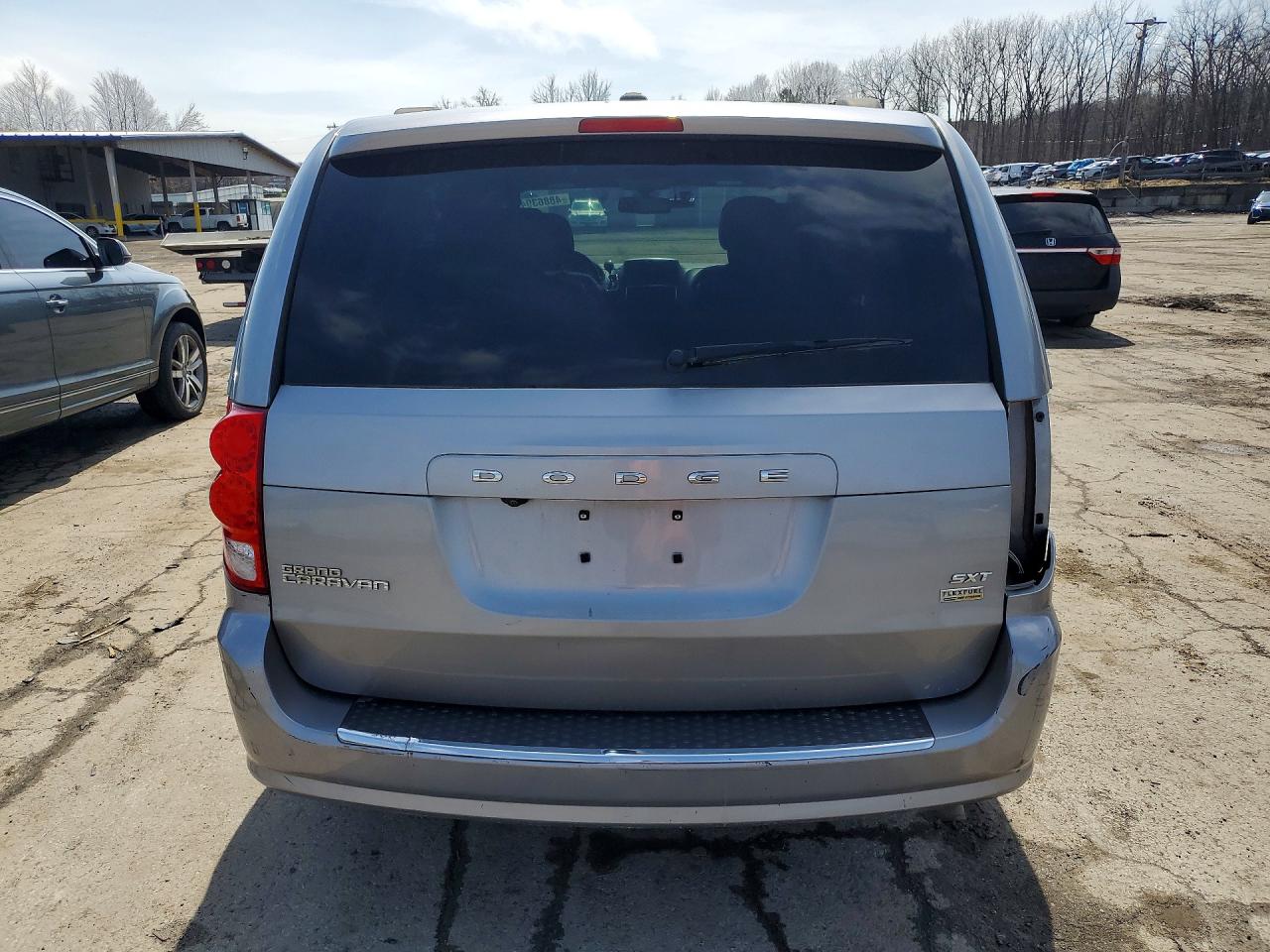 Dodge Caravan Sxt