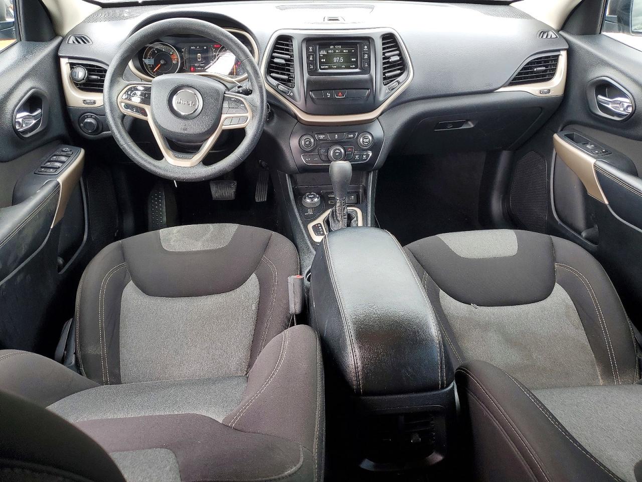 Jeep Cherokee Sport
