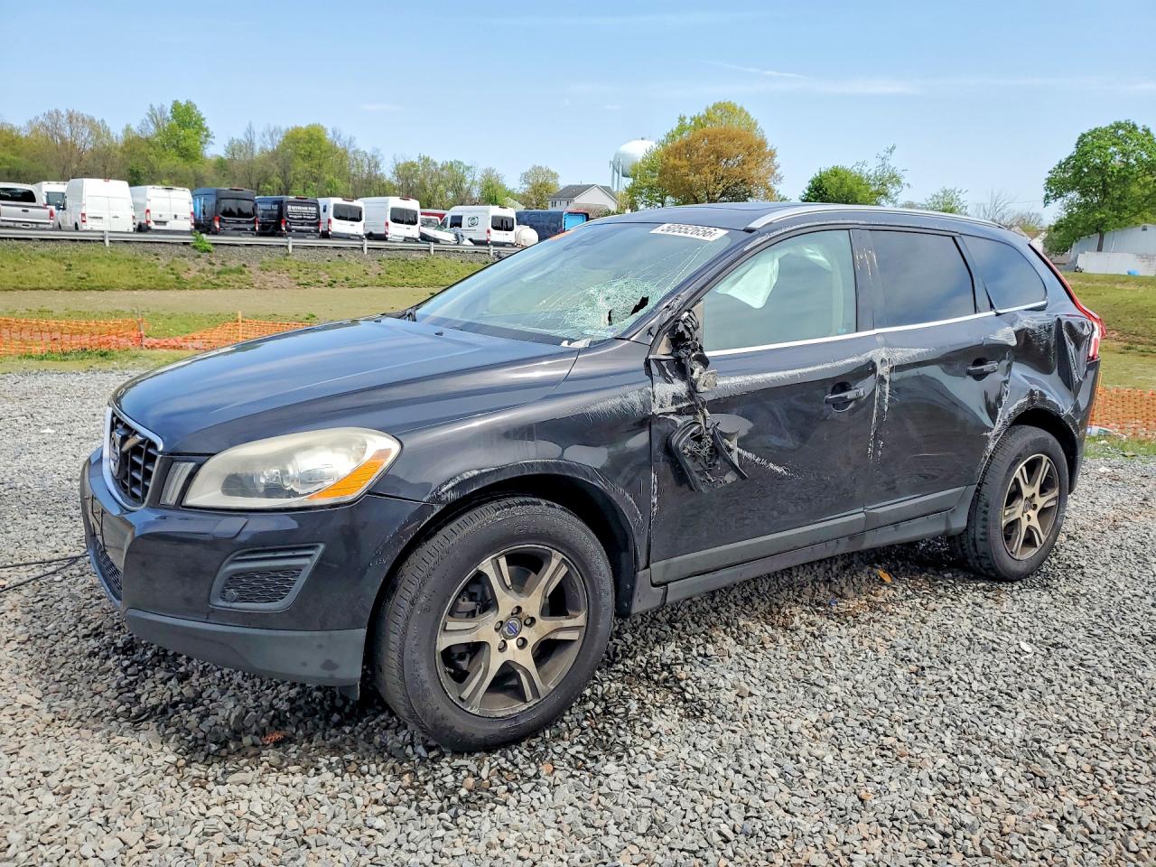 Salvage Volvo XC60 Image
