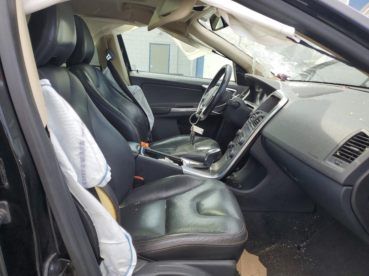 Volvo XC60 T6